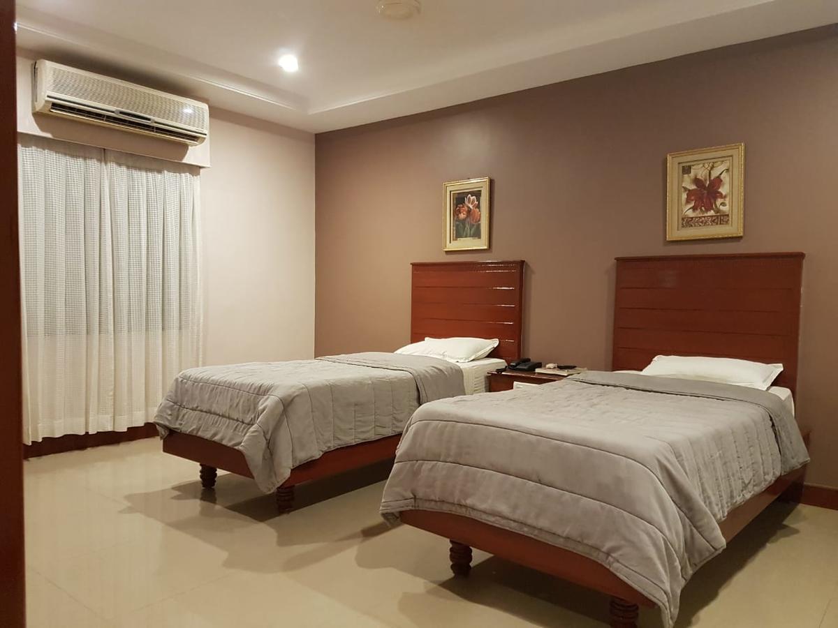 Hotel Subhalakshmi Palace กาไรก์กูดี ภายนอก รูปภาพ