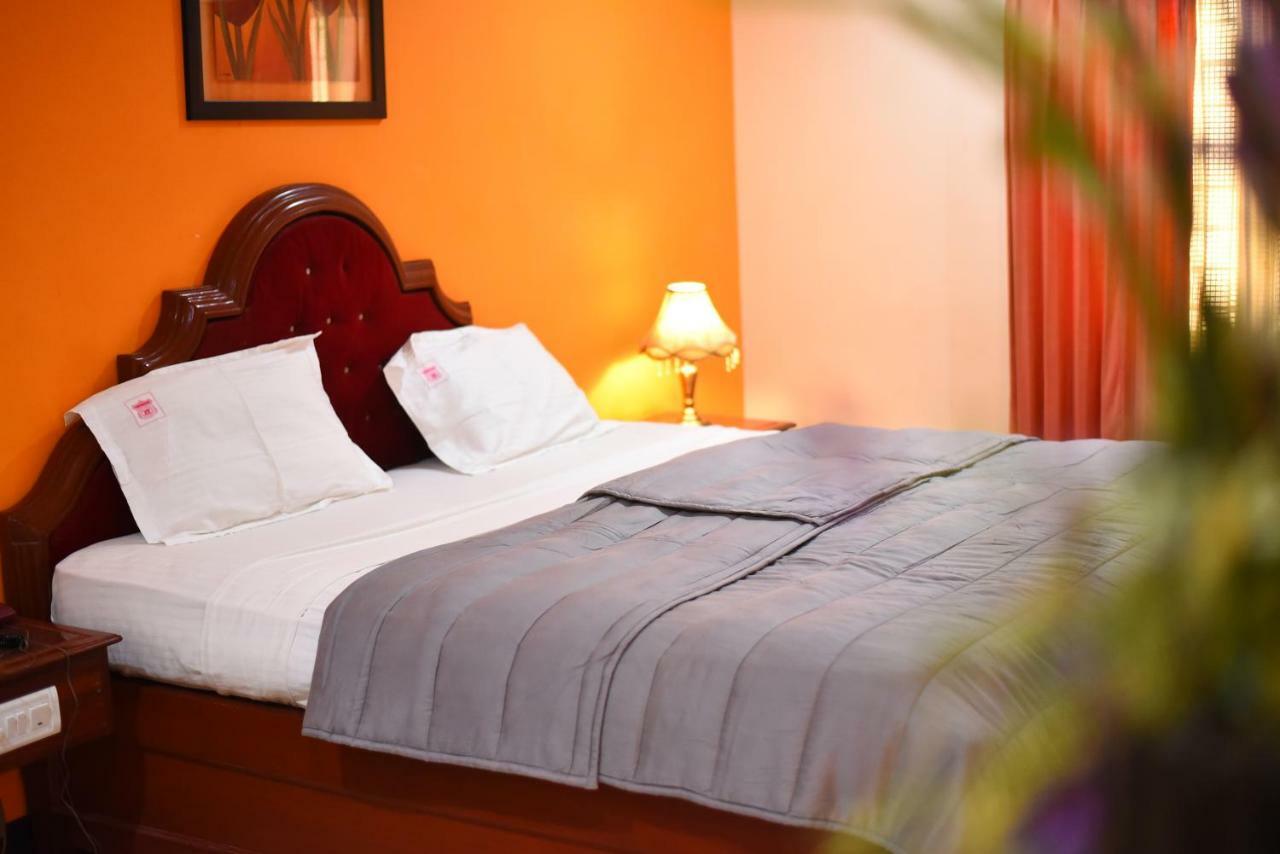 Hotel Subhalakshmi Palace กาไรก์กูดี ภายนอก รูปภาพ